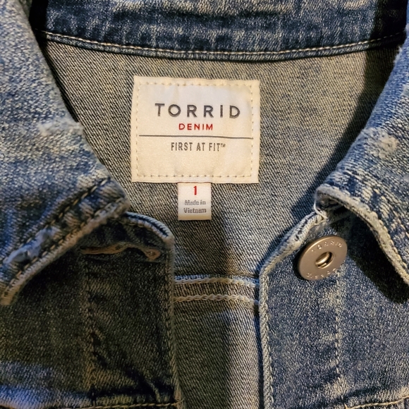 TORRID BLUE JEAN VEST - Picture 2 of 2